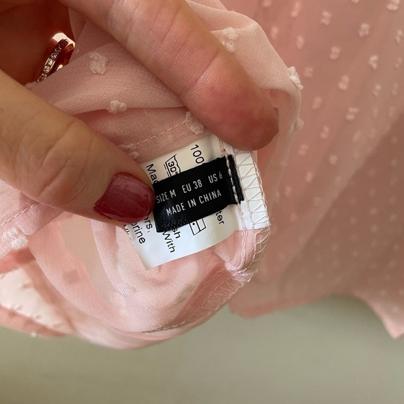 ⭐️2 FOR $20⭐️ Shein Swiss Dot Guipure Lace Panel Blouse Baby Pink Medium/6 - Picture 10 of 10